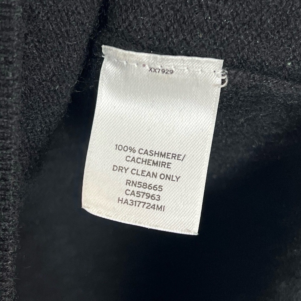 Halogen Sweater Womens‎ Size Medium Black Crewneck Cashmere Minimalist Luxe - Picture 4 of 6